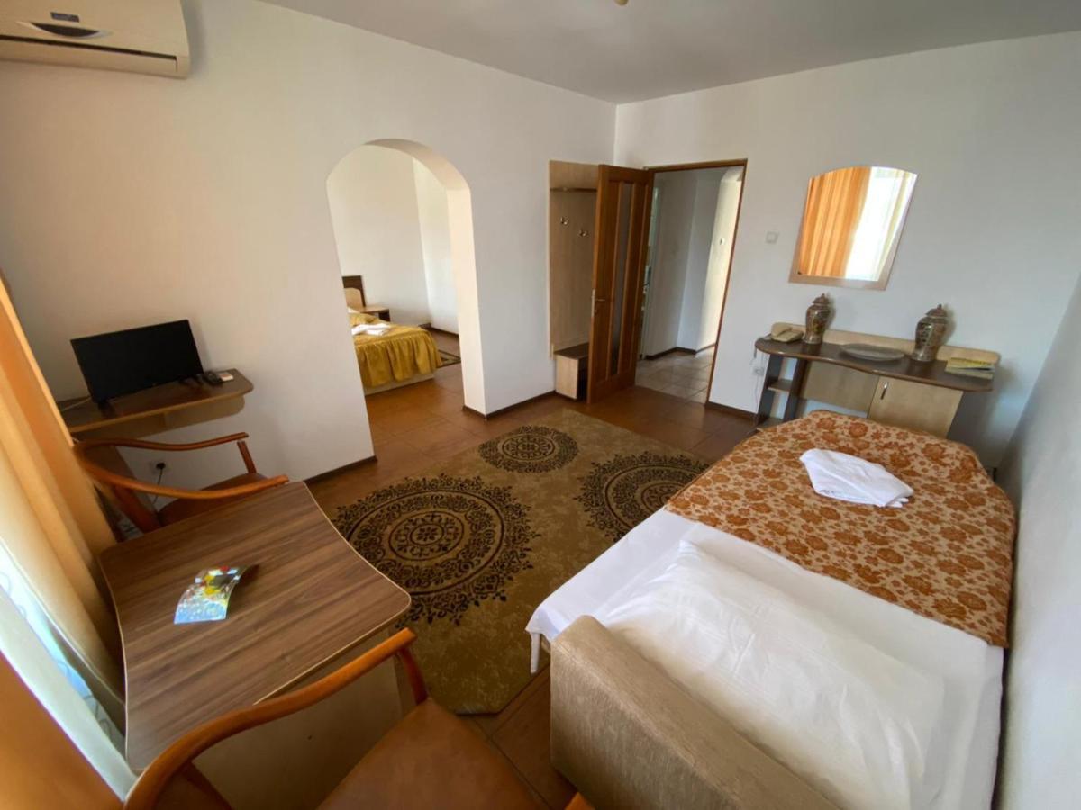 Hotel Gorj Targu Jiu Ngoại thất bức ảnh