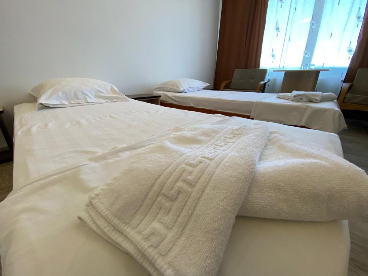 Hotel Gorj Targu Jiu Ngoại thất bức ảnh