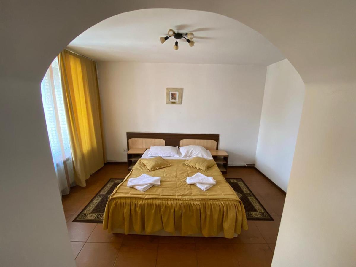 Hotel Gorj Targu Jiu Ngoại thất bức ảnh