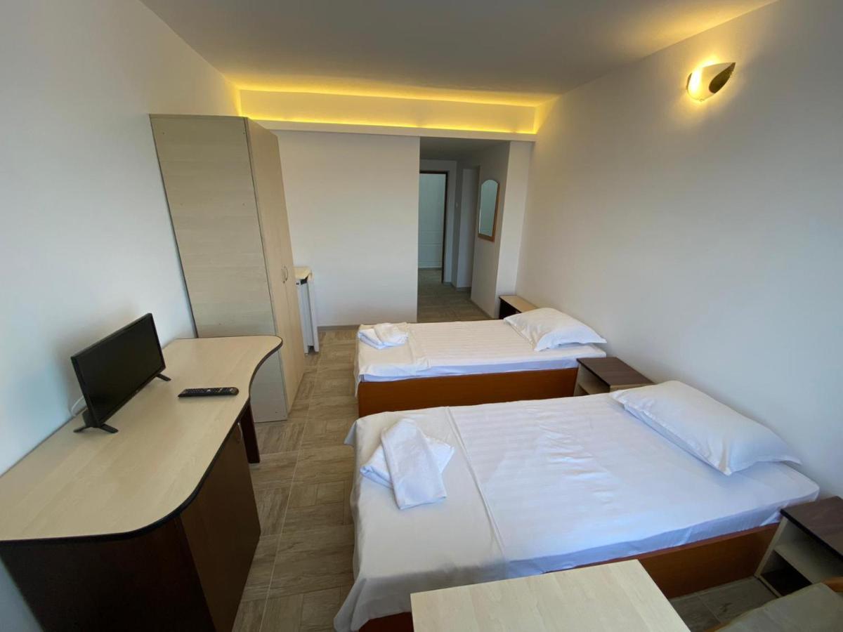 Hotel Gorj Targu Jiu Ngoại thất bức ảnh