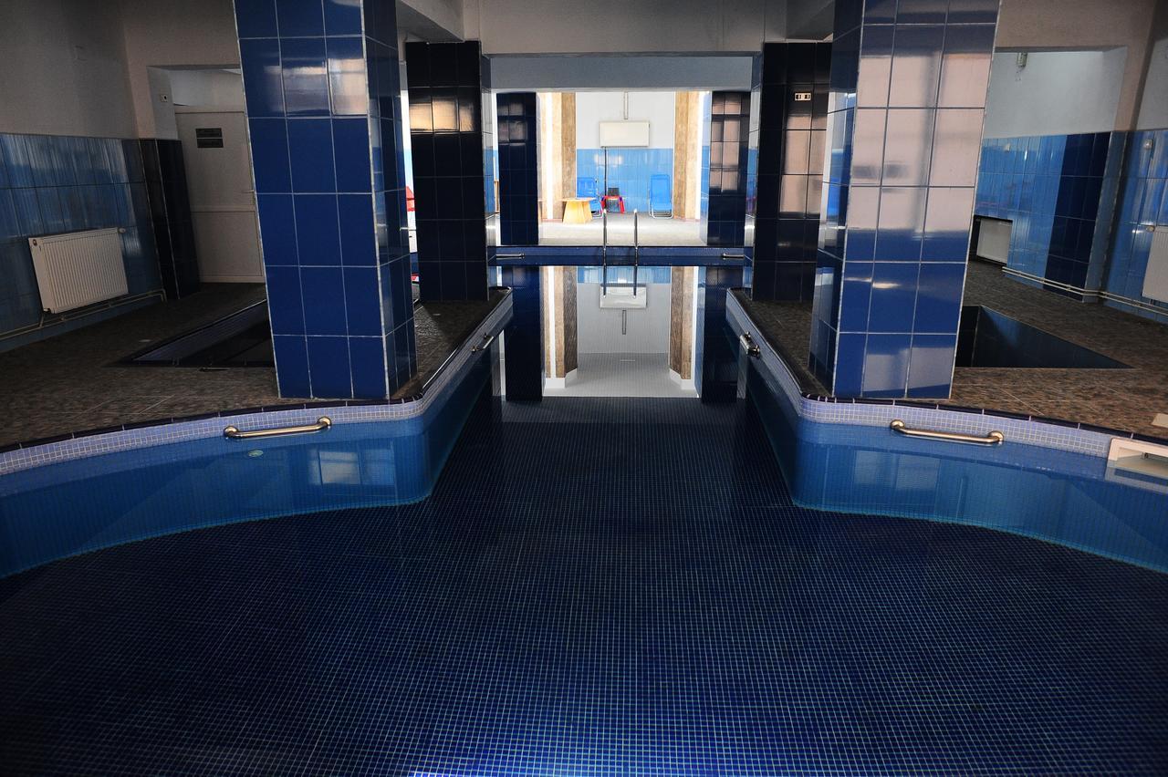 Hotel Gorj Targu Jiu Ngoại thất bức ảnh